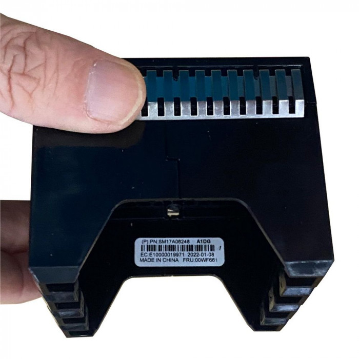 Комплектующие корпусов Lenovo 4XH7A60930 ThinkSystem SR650 V2/SR665 8x2.5» SAS/SATA Backplane Option Kit