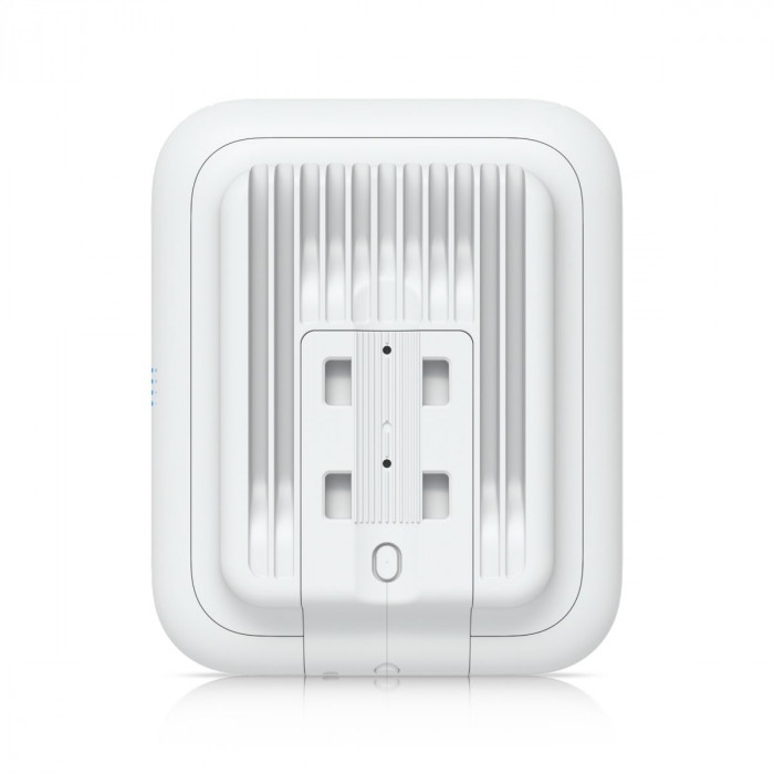 Точка доступа Wi-Fi Ubiquiti UniFi 7 AP Outdoor Точка доступа 2,4+5 ГГц, Wi-Fi 7, 2х2 MIMO, 802.3at, 1х 2.5G RJ45