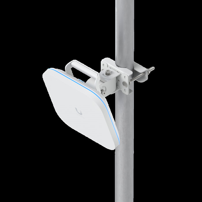 Точка доступа Wi-Fi Ubiquiti UniFi E7 AP Campus  2,4+5+6 ГГц, Wi-Fi 7, 4х4 MU-MIMO, 802.3bt, 1х 10G RJ45, 1х 1G RJ45