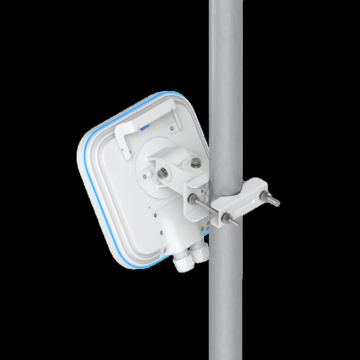 Точка доступа Wi-Fi Ubiquiti UniFi E7 AP Campus  2,4+5+6 ГГц, Wi-Fi 7, 4х4 MU-MIMO, 802.3bt, 1х 10G RJ45, 1х 1G RJ45
