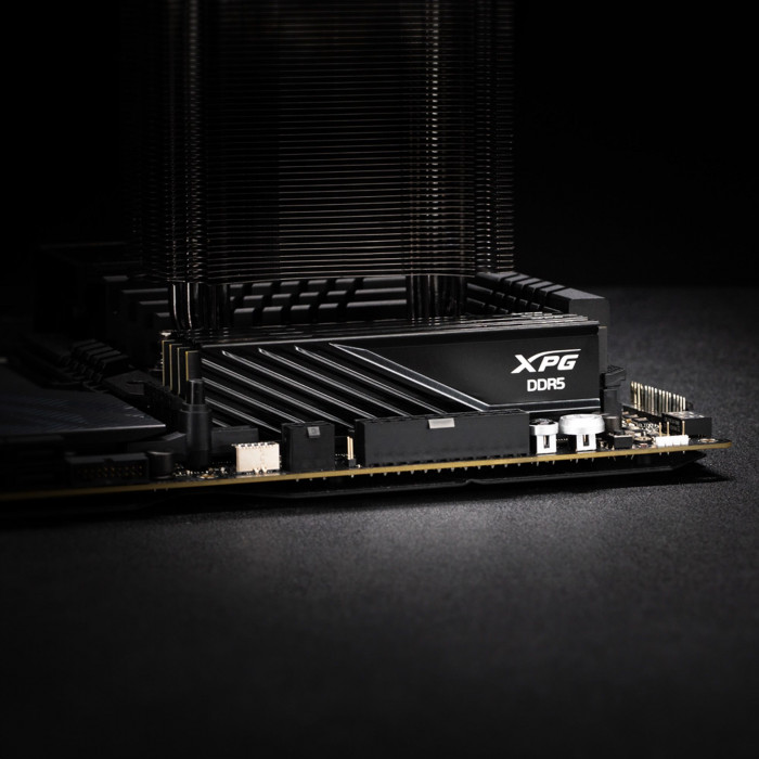 Модуль памяти 8GB DDR5 5600 UDIMM XPG Lancer Blade PC5‑44800, CL46-45-45, 1.1V,  Intel XMP 3.0 и AMD EXPO, NON ECC