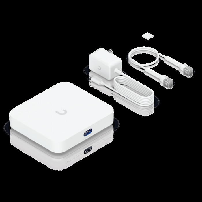 Маршрутизатор Ubiquiti Cloud Gateway Ultra  4 ядра (1,5 ГГц), 4х 1G RJ45, 1х 2.5G RJ45