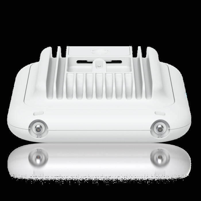 Точка доступа Wi-Fi Ubiquiti UniFi 7 AP Pro Outdoor 2,4+5+6 ГГц, Wi-Fi 7, 2х2 MIMO, 802.3at, 1х 2.5G RJ45
