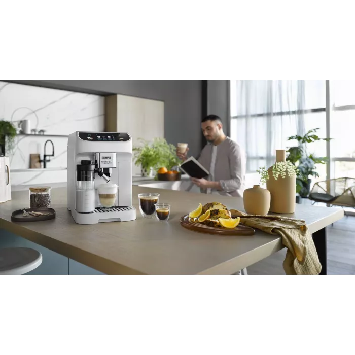 Кофемашина Delonghi Magnifica Plus ECAM320.60.W 1450Вт белый/черный