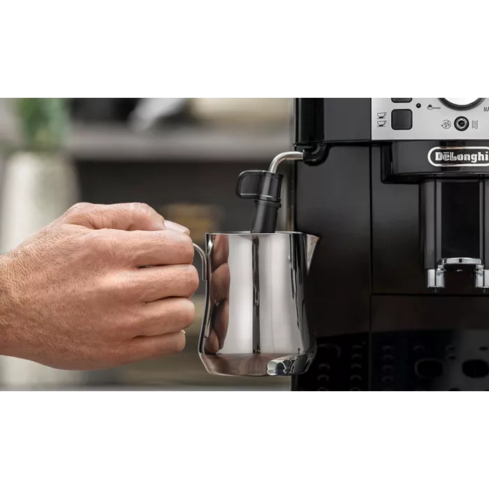Кофемашина Delonghi Magnifica S ECAM22.110.B 1450Вт черный