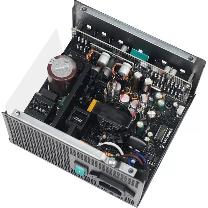 Блок питания Deepcool ATX 750W GamerStorm PN750M V2 Gen.5 80+ gold (20+4pin) APFC 120mm fan 8xSATA RTL