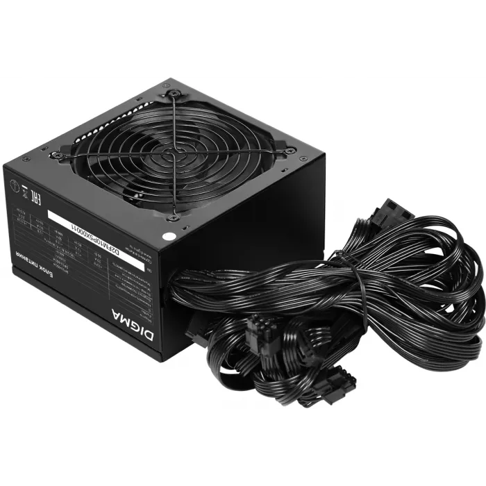 Блок питания Digma ATX 650W DPSU-650W (20+4pin) 120mm fan 4xSATA RTL