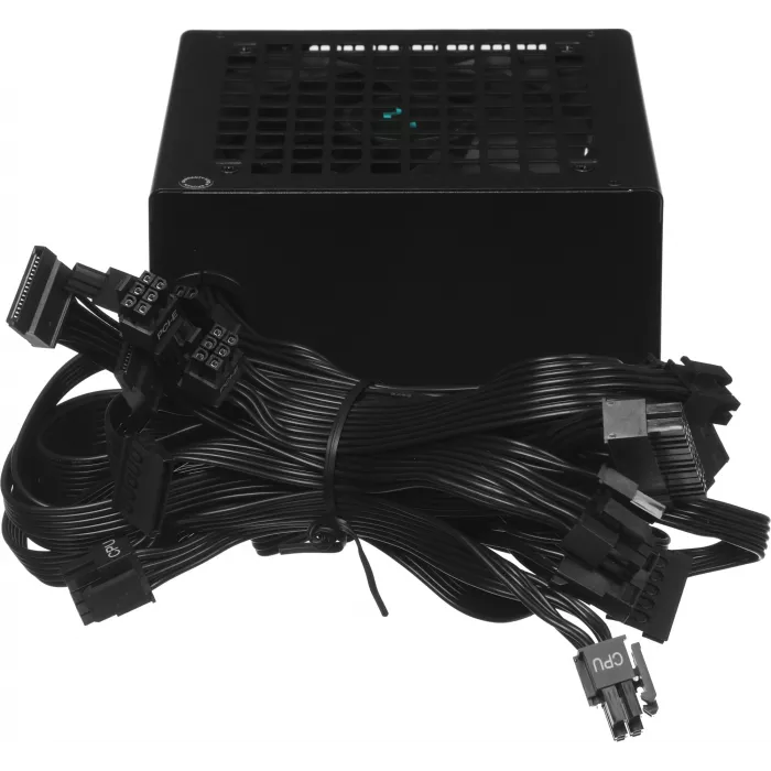 Блок питания Deepcool ATX 750W PF750 80+ white (20+4pin) APFC 120mm fan 6xSATA RTL