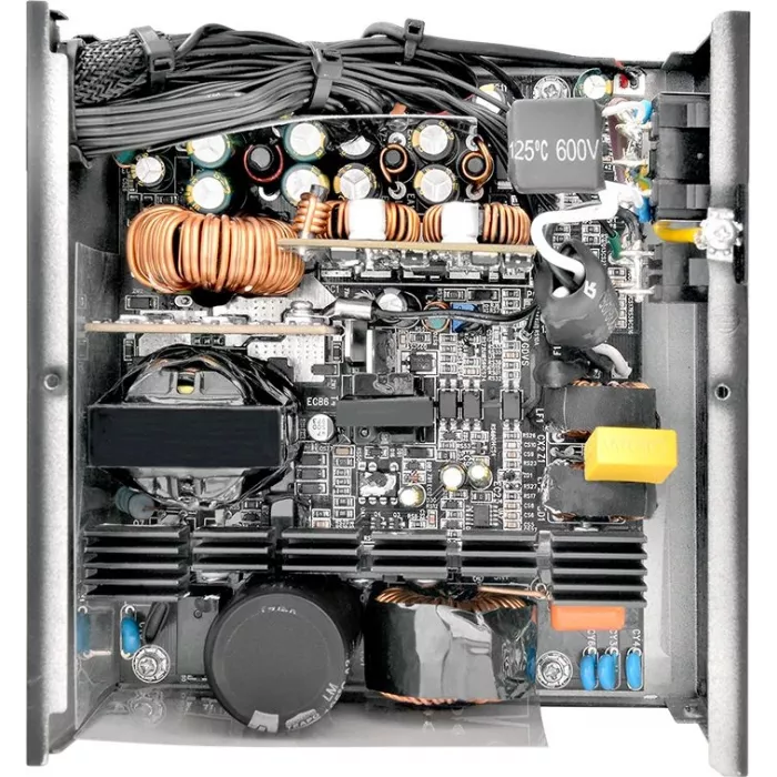 Блок питания Thermaltake ATX 750W Toughpower GX3 SE Gen.5 80+ gold (20+4pin) APFC 120mm fan 3xSATA RTL