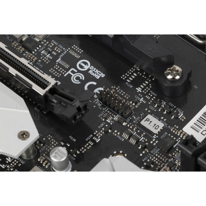 Материнская плата Asrock B550M PRO4 Soc-AM4 AMD B550 4xDDR4 mATX AC`97 8ch(7.1) GbLAN RAID+VGA+HDMI+DP