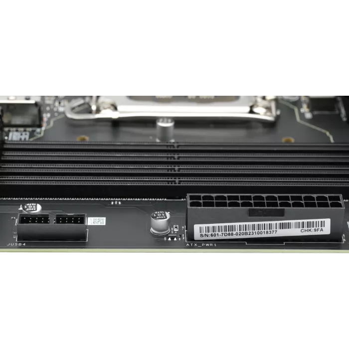 Материнская плата MSI PRO Z790-S WIFI Soc-1700 Intel Z790 4xDDR5 ATX AC`97 8ch(7.1) 2.5Gg RAID+HDMI+DP