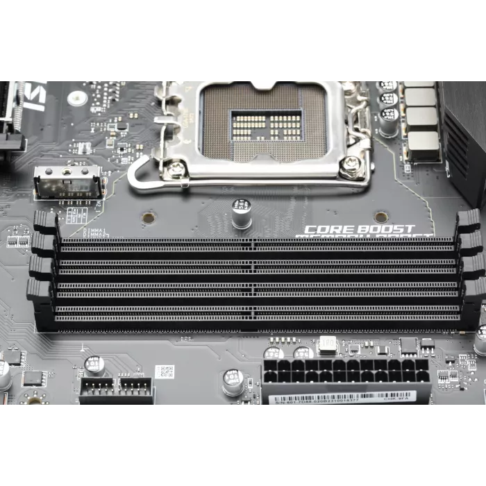 Материнская плата MSI PRO Z790-S WIFI Soc-1700 Intel Z790 4xDDR5 ATX AC`97 8ch(7.1) 2.5Gg RAID+HDMI+DP