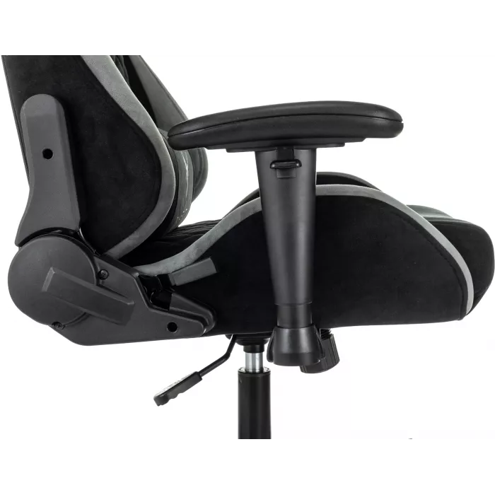 Кресло игровое Knight Regal Fabric черный/серый искусственная замша с подголов. крестов. металл