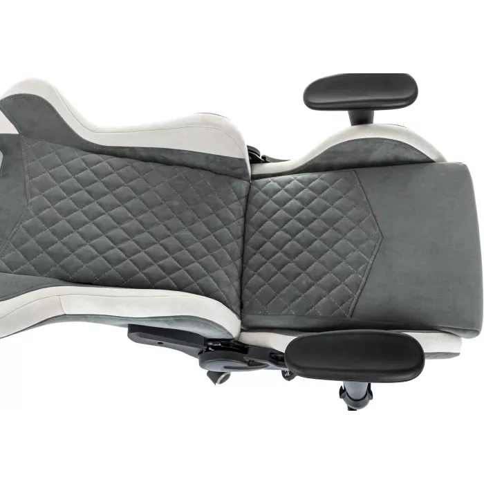 Кресло игровое Knight Regal Fabric серый/светло-серый искусственная замша с подголов. крестов. металл