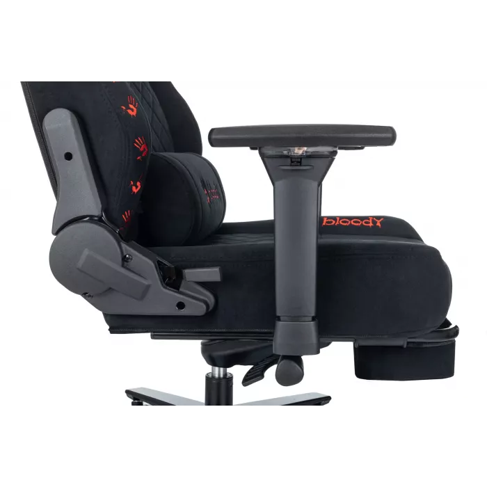 Кресло игровое A4Tech Bloody GC-670 черный искусственная замша с подголов. крестов. металл подст.для ног